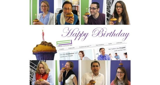 Mitarbeiter feiern mit Kuchen freelance.de’s fünften Geburtstag