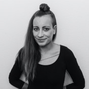 freiberufler Grafikdesignerin für Printmedien & Online Marketing auf freelance.de