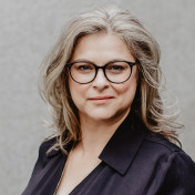 freiberufler Art Direktorn, Grafik Designerin, Dozentin auf freelance.de