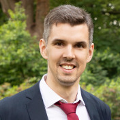 freiberufler Ich modernisiere gewachsene Systeme, sodass Feature-Entwicklung wieder Wochen statt Monate dauert ? auf freelance.de