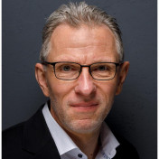 freiberufler Manager u. Projektleiter, Systemarchitekt für IT, WebCMS u. E-Commerce auf freelance.de