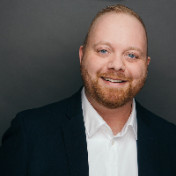 freiberufler Online Marketing/Social Media Manager | SEO | InDesign | Photoshop | Illustrator auf freelance.de