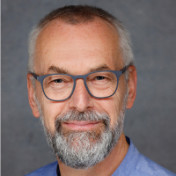 freiberufler Berater systemische Organisationsentwicklung, digitales Lernen, Lernstrategie und -technologie auf freelance.de