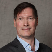 freiberufler IT Interim Executive | Digital Transformation & Agentic AI | 25+ Jahre internationale IT-Führung auf freelance.de