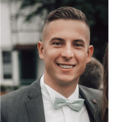 freiberufler Projektleitung, Organisationshilfe im In- und Ausland, langjährige Erfahrung im technischen Bereich auf freelance.de