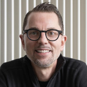 freiberufler Strategischer Architekt für echte Zukunftsfähigkeit von Organisationen, Führung, Menschen und Marken | Transformation, Positionierung + Entwicklung im Mittelstand auf freelance.de