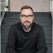 freiberufler Digitaler Stratege | CMO & CSO| Projektmanager | Markenentwickler | Salesprofi mit 20+ Jahren Erfahrung auf freelance.de