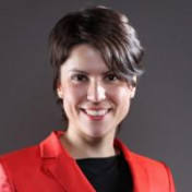 freiberufler Diplom-Kommunikationsdesigner und Edelstein-/Schmuckdesigner auf freelance.de