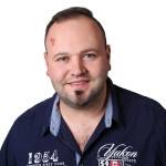 Freiberufler -Linux Engeneer, KVM Expert, Entwiklung und einrichtung von Servern und Räumen