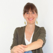 freiberufler Grafikdesignerin für Online Medien und Printdesigns auf freelance.de