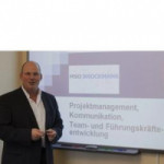 Freiberufler -Projektmanagement international