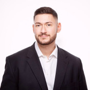 freiberufler E-Commerce Kaufmann und Webseiten Doktor auf freelance.de