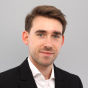 freiberufler Fullstack Entwickler & KI Engineer: Python, FastAPI, TypeScript, React/Vue/Angular, Node.js, Docker, CI/CD auf freelance.de