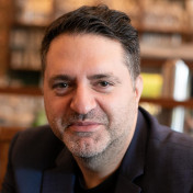 freiberufler KI, Digital Strategy, Innovation, und Business Professional mit 25 Jahren Erfahrung auf freelance.de