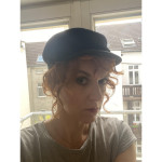 Freiberufler -Texterin, Sprecherin, Übersetzerin