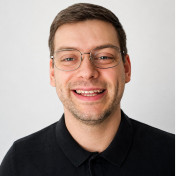 freiberufler DevOps Engineer | Windows & Linux Serverbetrieb | PowerShell, Python, Docker, Ansible, n8n auf freelance.de