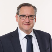 freiberufler Führungskraft mit 25+Jahren Erfahrung in IT, Logistik und Vertriebsmanagement auf freelance.de