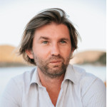 Freiberufler -Creative Director  - Video Editor - Videographer