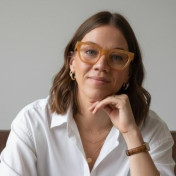 freiberufler Freelancer & Founder | KI-Marketing, Digital Leadership, Psychologisches Coaching & Kreativitätstechniken vereint – für Menschen und Marken, die Klarheit fließen lassen wollen. auf freelance.de