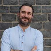 freiberufler Senior Consultant | Co-Founder shopstartups.de | 100+ Startups begleitet | Gründerpreis 2023 | Strategie, Vertrieb & Projektmanagement auf freelance.de