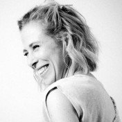 freiberufler Visagistin & Hairstylistin I M. N. I  Makeup Artist Hannover Hamburg Bielefeld.... Deutschlandweit auf freelance.de