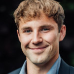 Freiberufler -Full-Stack & Embedded Software Engineer | Python, TypeScript, Flutter, C++