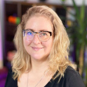 freiberufler ? Erfahrene E-Commerce- Managering & Social Media Expertin | KI-gestützte Content-Strategien | Digitale Transformation auf freelance.de