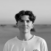 freiberufler Full-Stack- & App-Entwickler (iOS/Android), Agentur- & Marktplatzinhaber | React, Shopify, SEO auf freelance.de