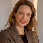 Freiberufler -Senior Designerin (Branding, UX/UI, Corporate)