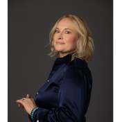 freiberufler I am an international finance professional who worked in different cultural environments. I posses very strong analytical and interpersonal skills, as well as have worked for a multimillion-dollar company and was responsible for over 120 customers, based  auf freelance.de