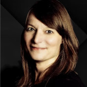 freiberufler Grafik- und Modedesignerin/Autorin und Dozentin auf freelance.de