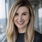 Freiberufler -Senior PR- & Kommunikationsberaterin | PR-Strategie | Corporate & Personal Branding | Marketing & Kampagnen