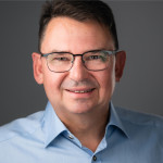 Freiberufler -Automatisierungs-Experte