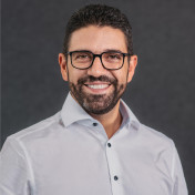 freiberufler Senior Finance Controller and industrial Sales expert auf freelance.de