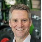 Freiberufler -Stellvertreter Director Global Commodities / Teamleiter