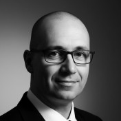 freiberufler Senior Designer & Frontend Developer | 25 Jahre Marken-Expertise auf freelance.de