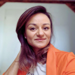 Freiberufler -Texterin mit Fokus auf Achtsamkeit, Kinder, Selbstliebe und Persönlichkeitsentwicklung