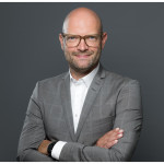 Freiberufler -Erfahrener Geschäftsführer mit Schwerpunkt auf Unternehmenssanierung und internationalem Wachstum