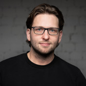 freiberufler Kameramann & Editor (B.A./B.Eng) | Videographer | Seit 2006 in der Filmbranche | Geschäftsführer WAVE.FILM auf freelance.de