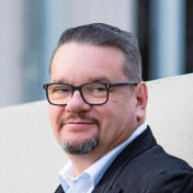 freiberufler nahezu 30 Jahren Managementerfahrung in Produktion und Betriebsführung auf freelance.de