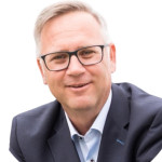 Freiberufler -Maschinenbautechniker