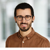 freiberufler Software Ingenieur (PHP, Azure, SQL) und Lehrbeauftragter für IT und Geisteswissenschaften auf freelance.de