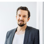 Freiberufler -Promovierter Wirtschaftspsychologe (Dr. rer. nat.), Systemischer Coach, Erfahrener Organisationsentwickler, Zertifizierter AI Automations Manager