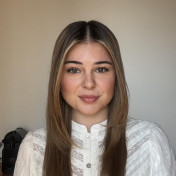 freiberufler B.A. Global Brand &Fashion Management | B.A. Fashion Styling & Communications auf freelance.de