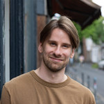 Freiberufler -Studierter IT-Allrounder mit internationaler Erfahrung in Software Entwicklung, Beratung und IT-Sicherheit