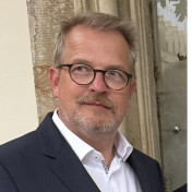 freiberufler Diplom-Kaufmann auf freelance.de