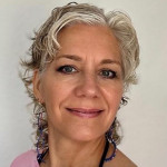 Freiberufler -Kreative und detailorientierte Grafik- und Webdesignerin