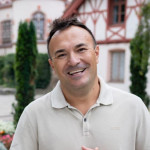 Freiberufler -Gründer EA SaaS Studio / Wohnbereichsleiter | Pflegefachmann |