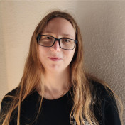 freiberufler Texter und Übersetzer, kaufmännisch und bildungswissenschaftlich auf freelance.de