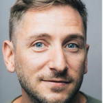 Freiberufler -SR. Motion Designer // 3D Artist